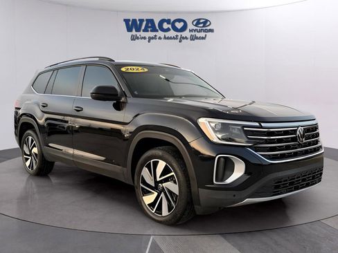 Used 2024 Volkswagen Atlas SE FWD image 3