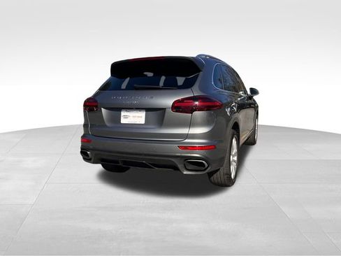 Used 2018 Porsche Cayenne Platinum Edition image 5