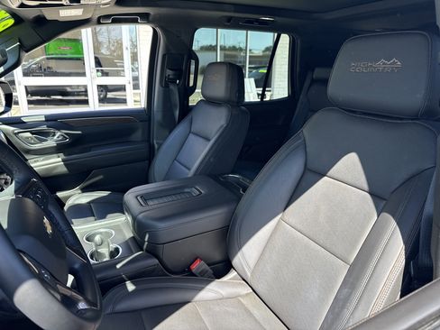 Used 2024 Chevrolet Tahoe High Country image 11