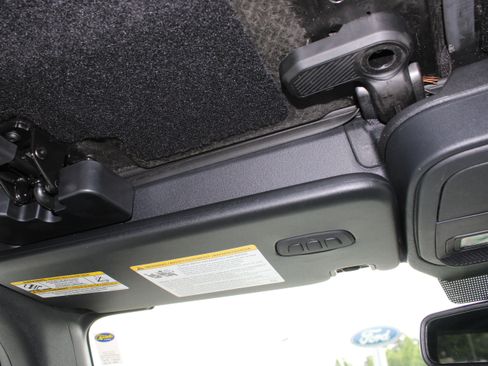 Used 2025 Ford Bronco Outer Banks AWD/4WD image 25