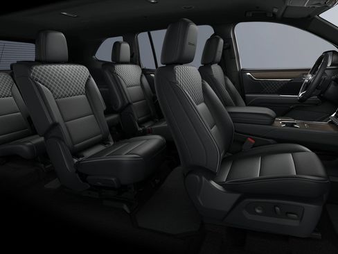 New 2026 GMC Acadia Denali w/ Super Cruise Package AWD/4WD image 41