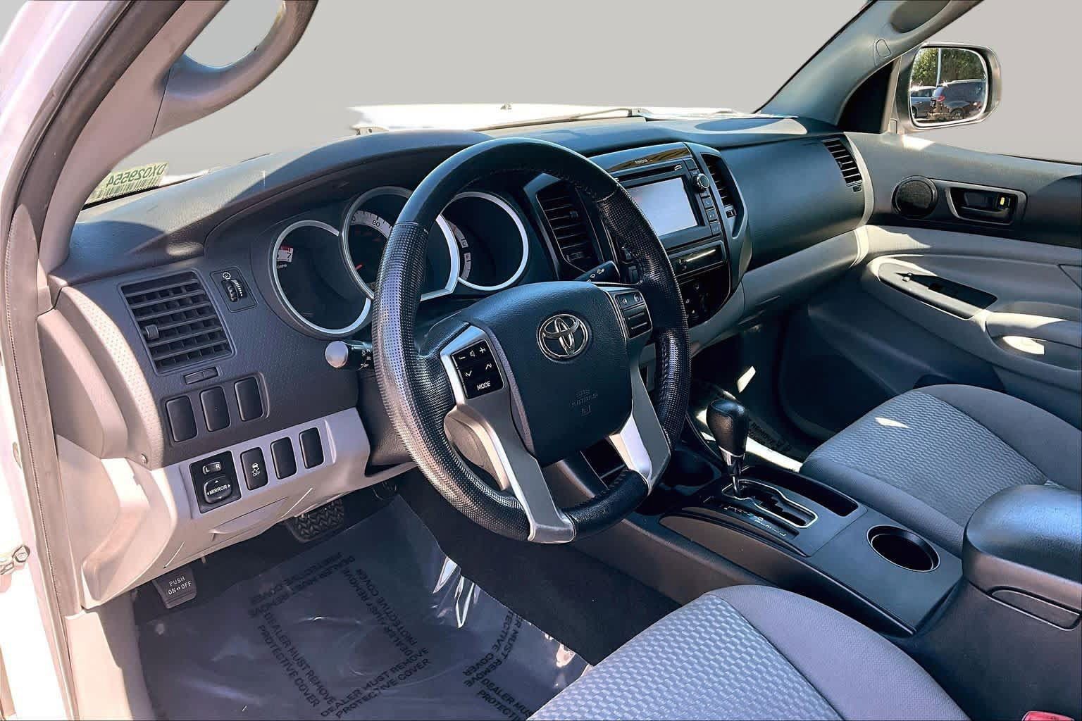 Used 2013 Toyota Tacoma 2WD Double Cab w/ Convenience Pkg image 17