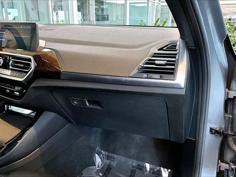 Used 2024 BMW X3 xDrive30i w/ Parking Assistance Package image 18