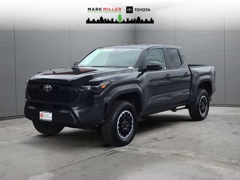 Used 2025 Toyota Tacoma TRD Off-Road image 1