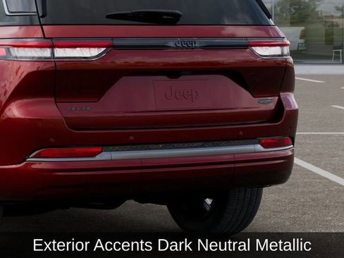 New 2026 Jeep Grand Cherokee Summit AWD/4WD image 16