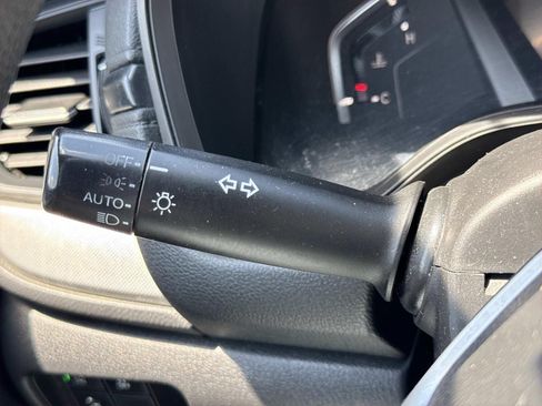 Used 2021 Honda CR-V LX image 16