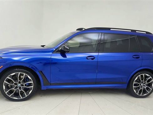 Used 2025 BMW X7 M60i image 3