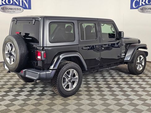 Used 2020 Jeep Wrangler Unlimited Sahara AWD/4WD image 31