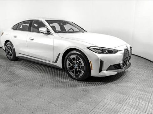 Used 2023 BMW i4 eDrive35 w/ Premium Package RWD image 11
