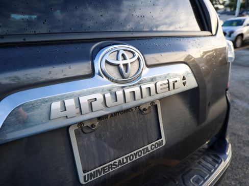 Used 2020 Toyota 4Runner Limited AWD/4WD image 11