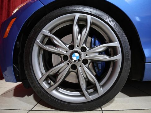 Used 2015 BMW M235i Convertible image 8