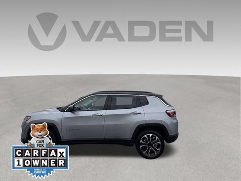Used 2022 Jeep Compass Limited AWD/4WD image 2