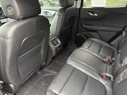 Used 2025 Chevrolet Blazer LT w/ Convenience Package FWD image 15