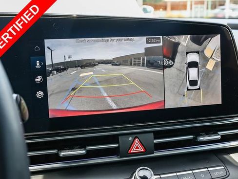 Certified 2024 Hyundai Elantra Limited FWD image 28