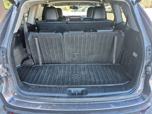 Used 2016 Toyota Highlander XLE AWD/4WD image 9