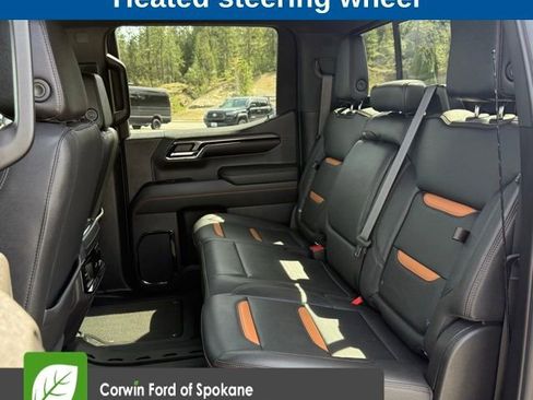 Used 2024 GMC Sierra 1500 AT4 w/ Technology Package AWD/4WD image 10