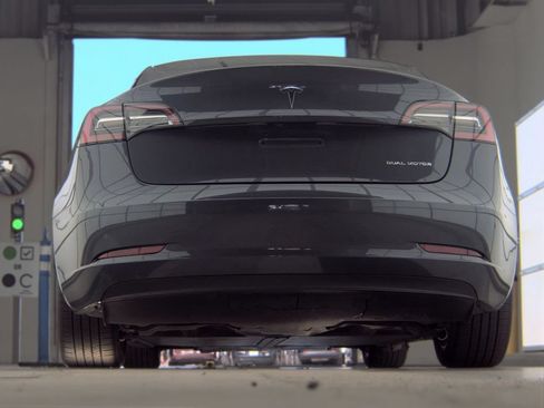 Used 2023 Tesla Model 3 Long Range AWD/4WD image 4