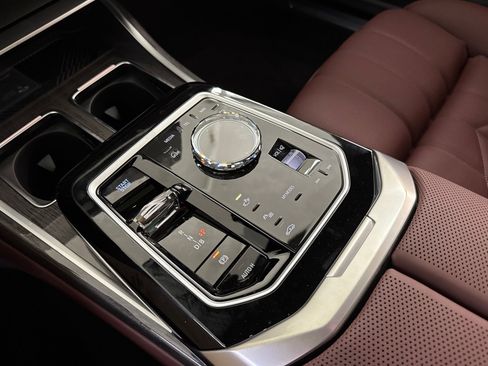 Used 2026 BMW i7 eDrive50 RWD image 16