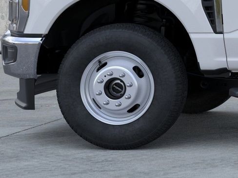 New 2026 Ford F350 4x4 Regular Cab DRW Super Duty image 19