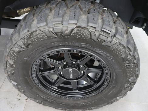 Used 2025 Ford F350 XLT w/ Tremor Off-Road Package AWD/4WD image 3