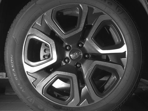 Used 2023 Subaru Ascent Limited AWD/4WD image 17