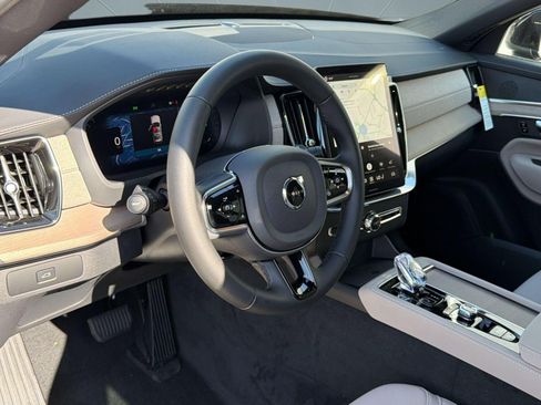 New 2026 Volvo XC90 B5 Core w/ Protection Package AWD/4WD image 4