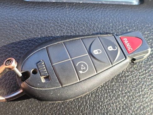 Used 2016 RAM 1500 Laramie image 34