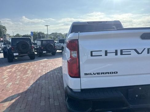Used 2024 Chevrolet Silverado 1500 LT Trail Boss w/ LT Trail Boss Premium Package AWD/4WD image 10