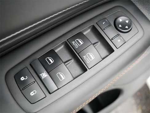 Used 2021 Dodge Durango R/T w/ Blacktop Package image 13