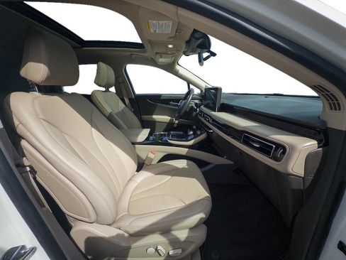 Certified 2023 Lincoln Nautilus Reserve w/ Equipment Group 202A image 22