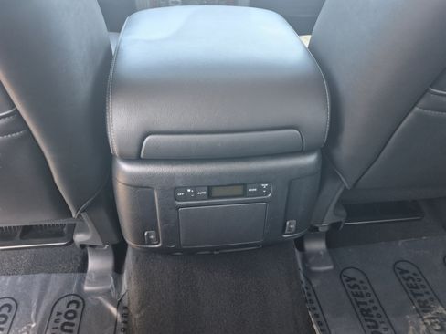 Used 2020 Nissan Armada SL w/ Premium Package AWD/4WD image 17
