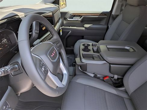 New 2026 GMC Sierra 1500 Elevation image 14