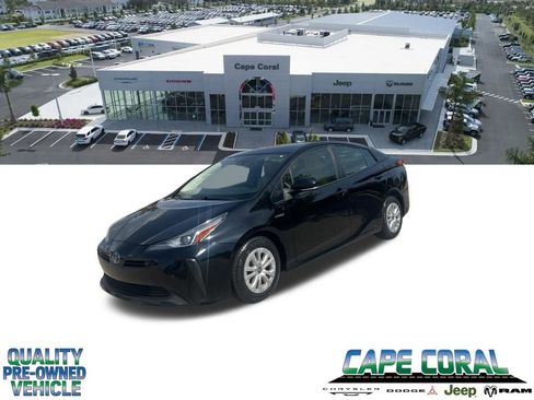 Used 2021 Toyota Prius LE FWD image 1
