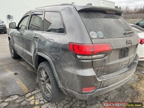 Used 2016 Jeep Grand Cherokee Laredo 75th Anniversary image 4