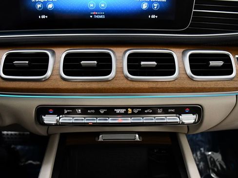 Certified 2022 Mercedes-Benz GLS 450 4MATIC image 14