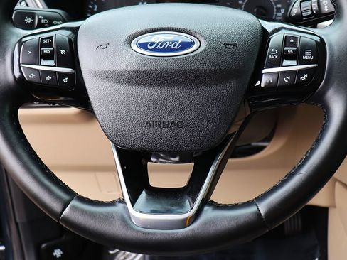 Used 2022 Ford Escape SE w/ Cold Weather Package FWD image 56
