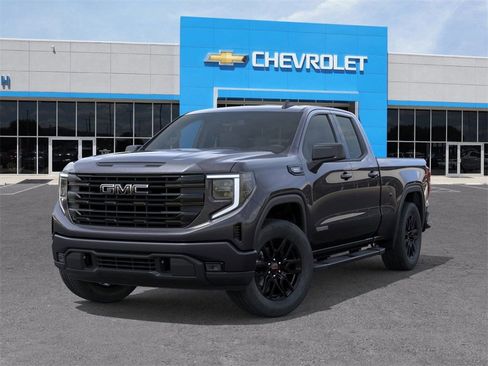 Used 2025 GMC Sierra 1500 Elevation w/ LPO, Elevation Black Package image 30