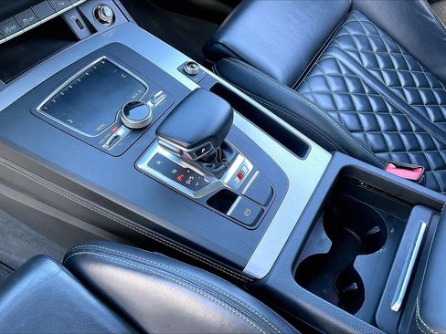 Used 2020 Audi SQ5 Premium Plus image 33