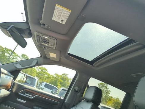 Used 2023 GMC Sierra 1500 Denali AWD/4WD image 26