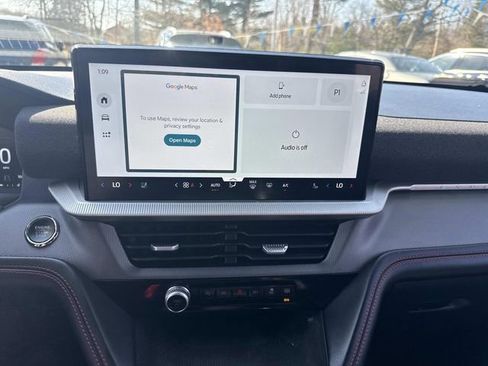 Used 2025 Ford Explorer ST-Line image 27