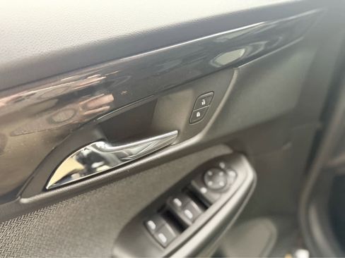 Used 2025 Chevrolet TrailBlazer LT image 14