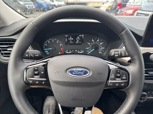 Used 2022 Ford Escape SE w/ Convenience Package image 18