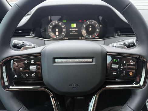 Used 2024 Land Rover Range Rover Evoque Dynamic SE image 16