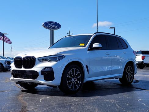 Used 2021 BMW X5 xDrive40i w/ M Sport Package AWD/4WD image 8