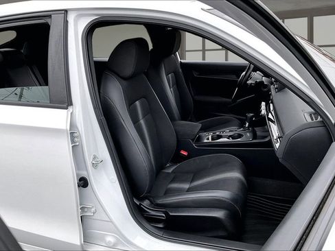 Used 2024 Honda Civic Sport image 7