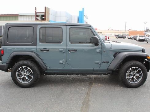 Used 2024 Jeep Wrangler Sport S image 2