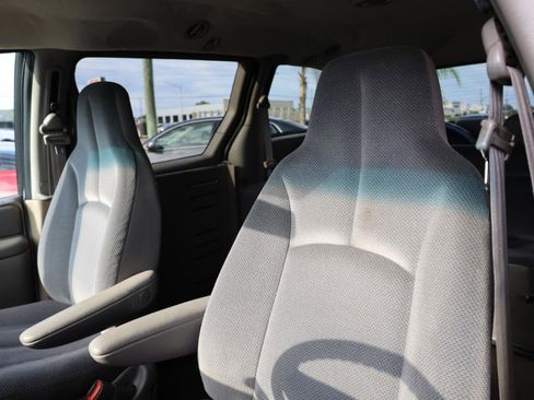Used 2003 Dodge Grand Caravan SE FWD image 5
