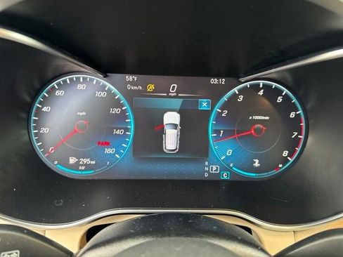 Used 2022 Mercedes-Benz GLC 300 4MATIC image 12