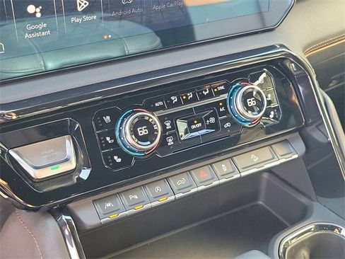 Used 2024 GMC Sierra 1500 AT4 w/ Technology Package image 22