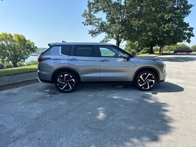 Used 2022 Mitsubishi Outlander SEL Black Edition FWD image 8